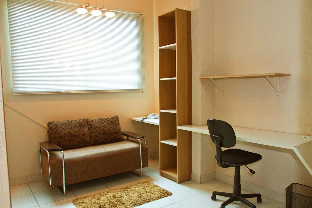 Hotel Innflat-Business มาเนาส์ ภายนอก รูปภาพ