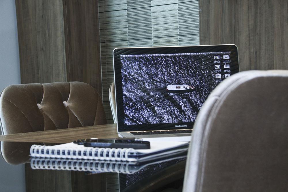 Hotel Innflat-Business มาเนาส์ ภายนอก รูปภาพ