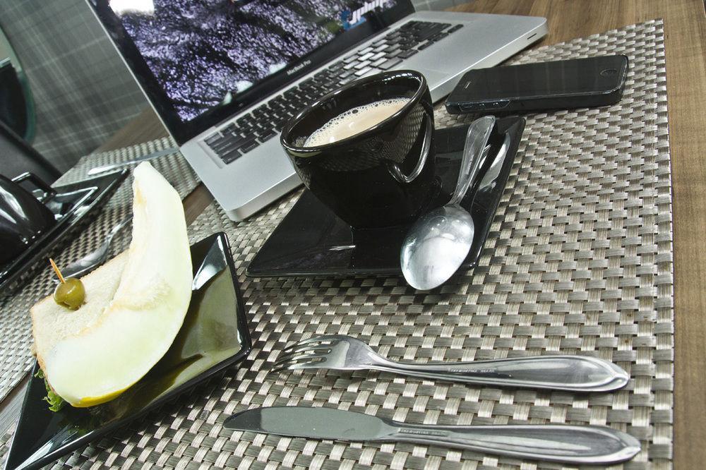 Hotel Innflat-Business มาเนาส์ ภายนอก รูปภาพ