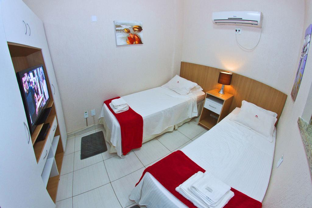 Hotel Innflat-Business มาเนาส์ ภายนอก รูปภาพ