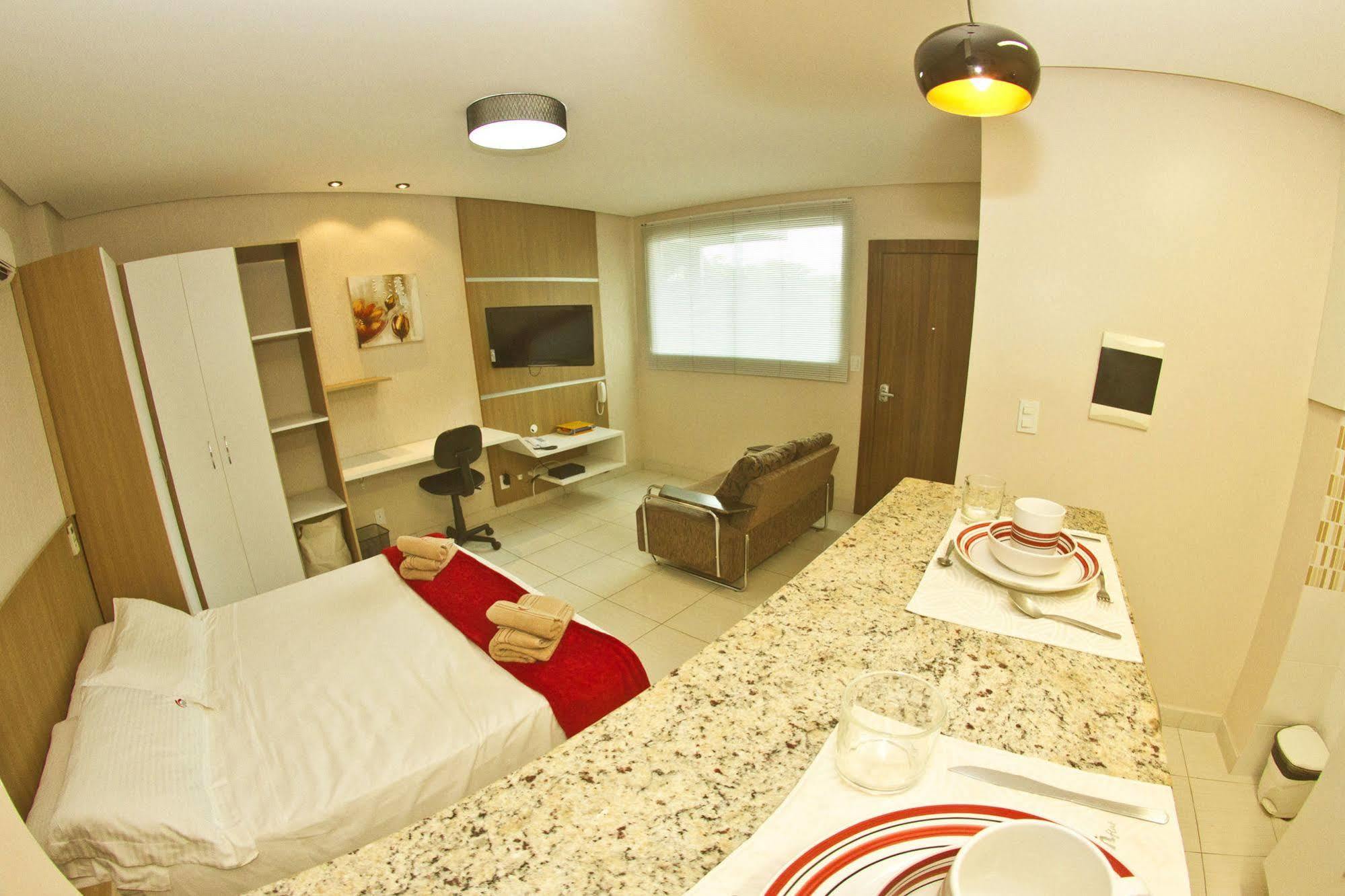 Hotel Innflat-Business มาเนาส์ ภายนอก รูปภาพ